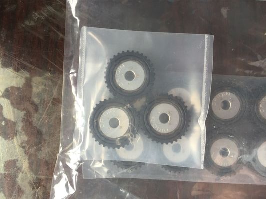 KW1-M119L-000 IDLE ROLLER  yamaha